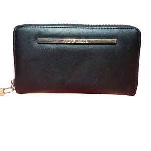 Steve Madden Clutch Purse/Wallet